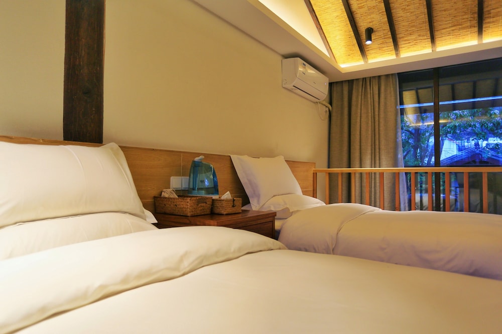 Lijiang Qilu Garden Hotel photo 68 of 96
