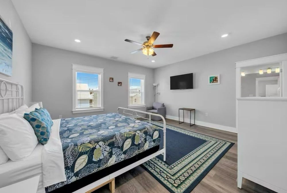 Pet Friendly Beach Retreat on 30a - Sleeps 14