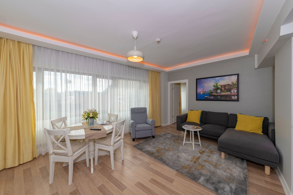 Feri Suites - Image 52