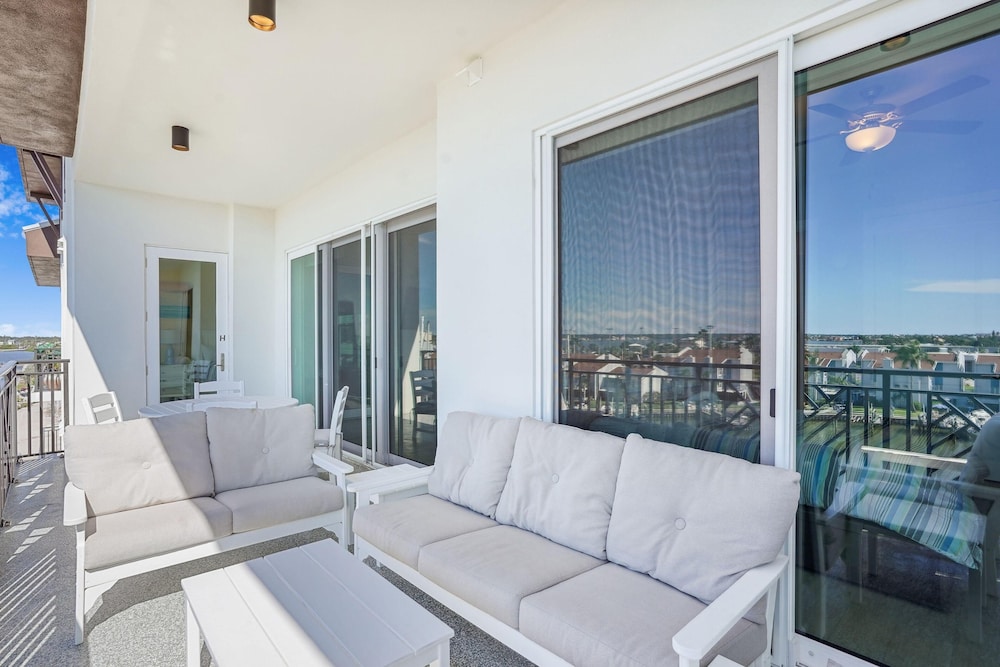 The Harbor Condo 503 - Premier