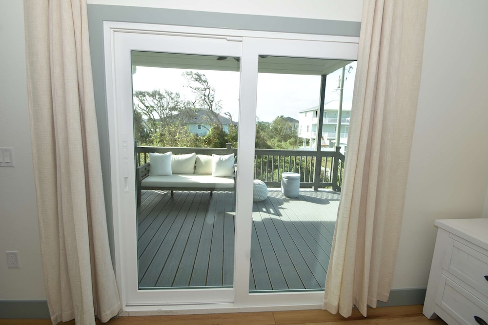 Casa Blanca 3 2 New Beach Home With Heated Pool