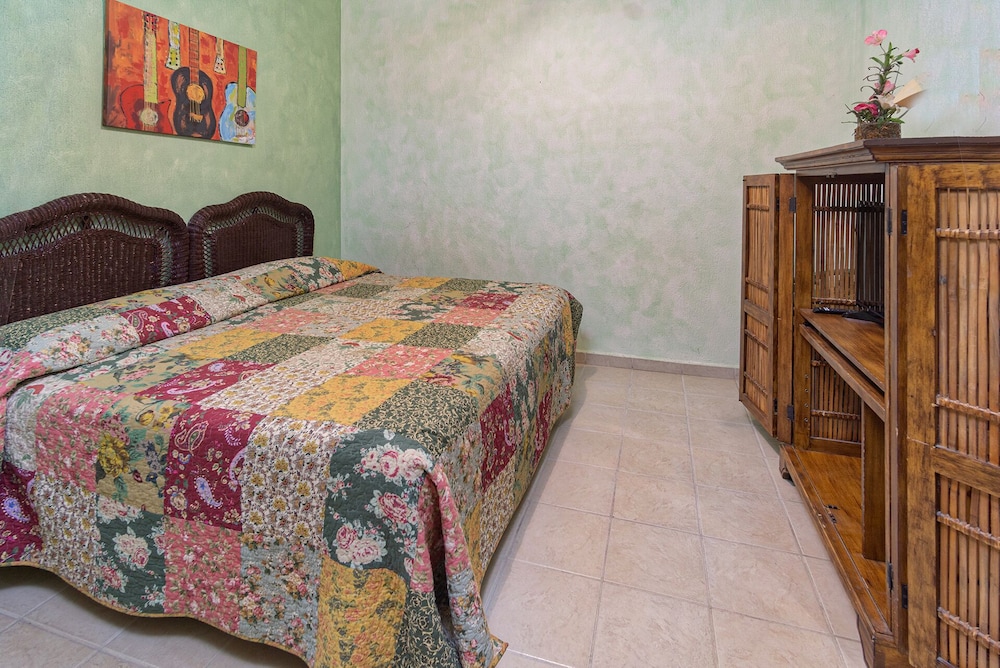 Casa Frida Massive Condo Sleeps up to 12!