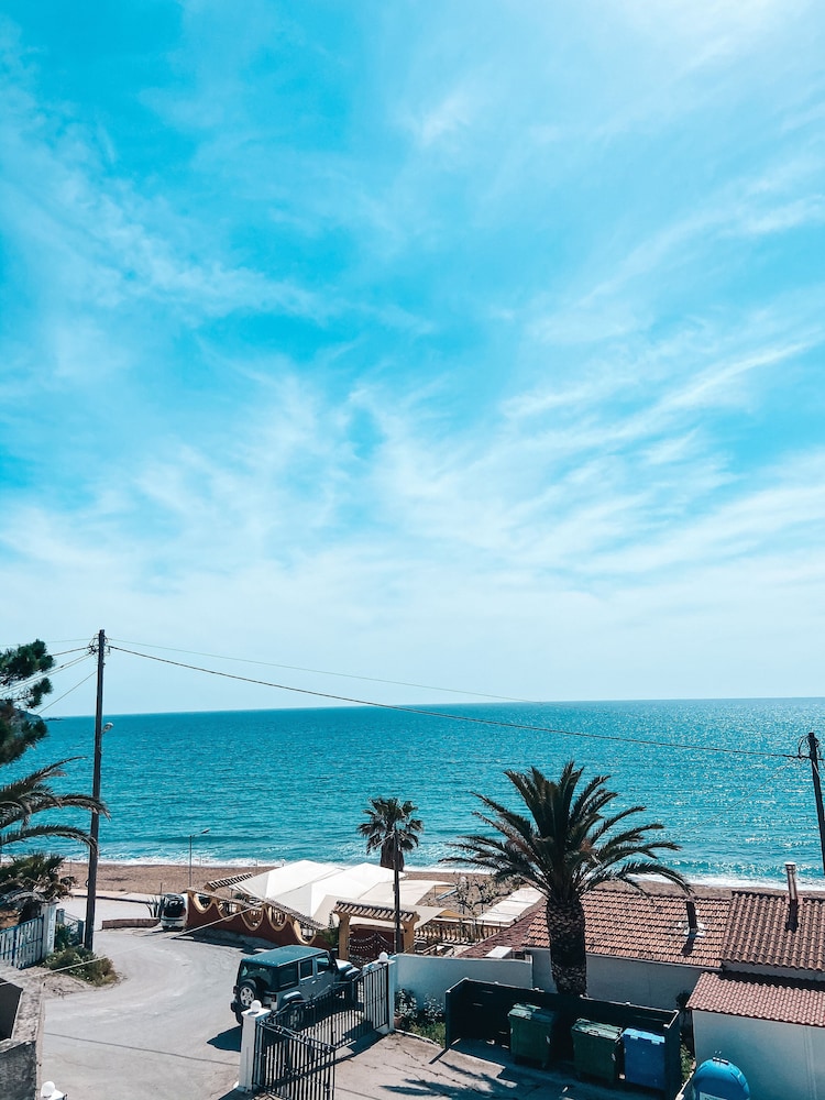 Azure Mare Studios view 3