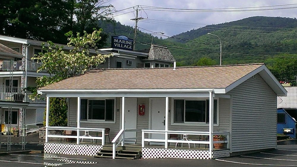 Hotel Marine Village Resort - Image 1