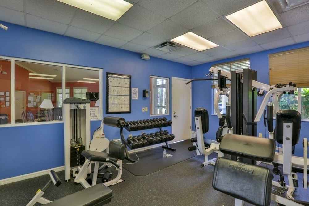 Kid Friendly Condo With Pool, Basketball, Bocce, Hot Tub, And More! 3 Bedroom Condo