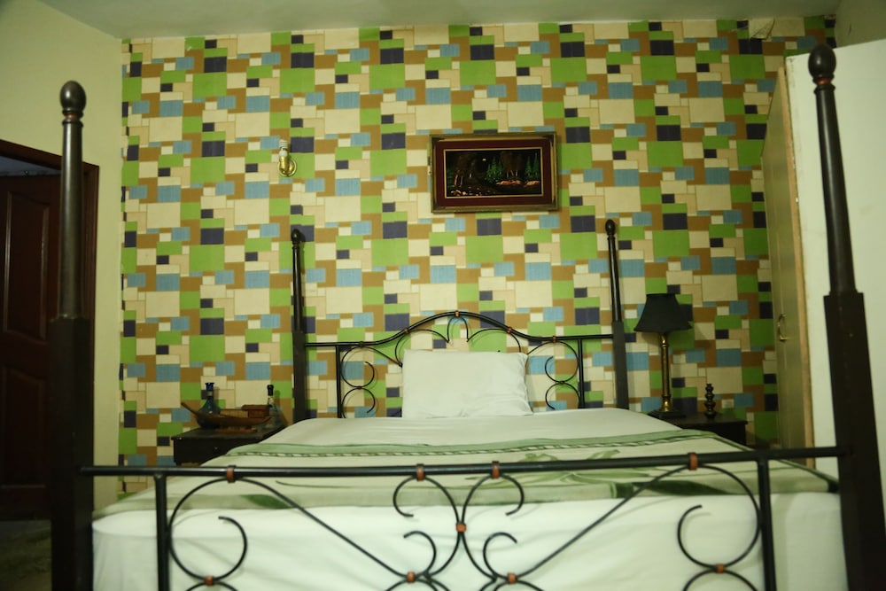 Photo 9