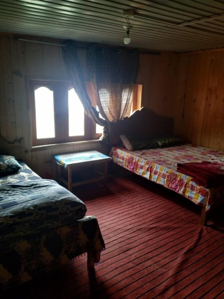 Elysium Inn Guest House view 3
