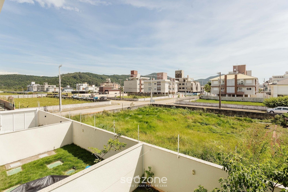 Apt Near the Beach in Ingleses Rmm0318