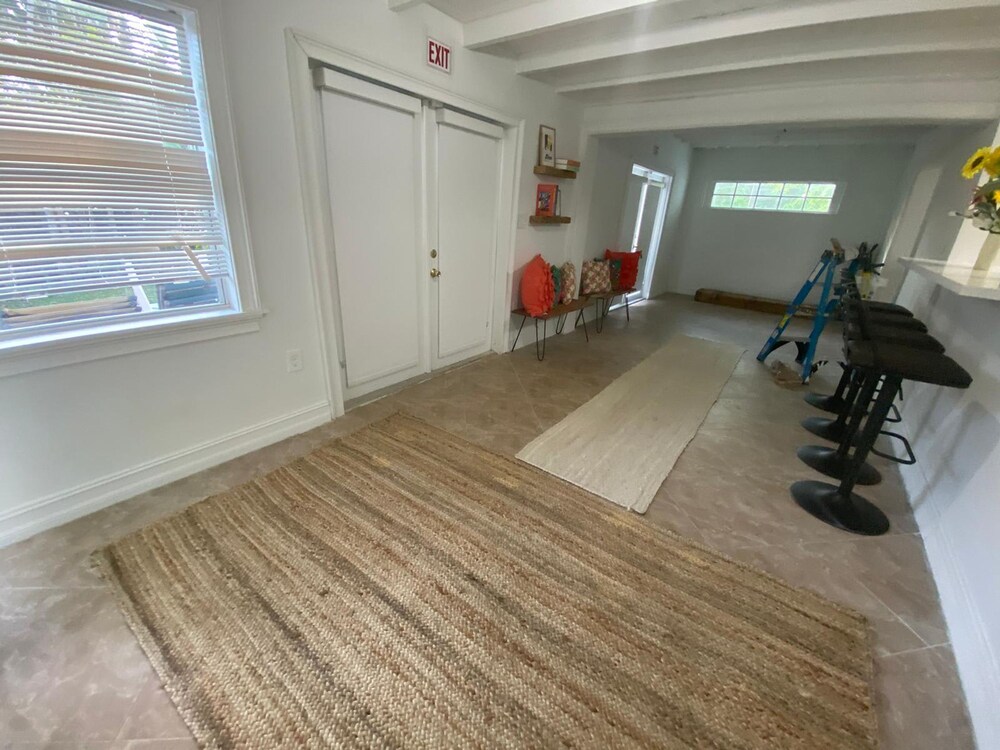 Biscayne Park 3BD 2BA -spacious
