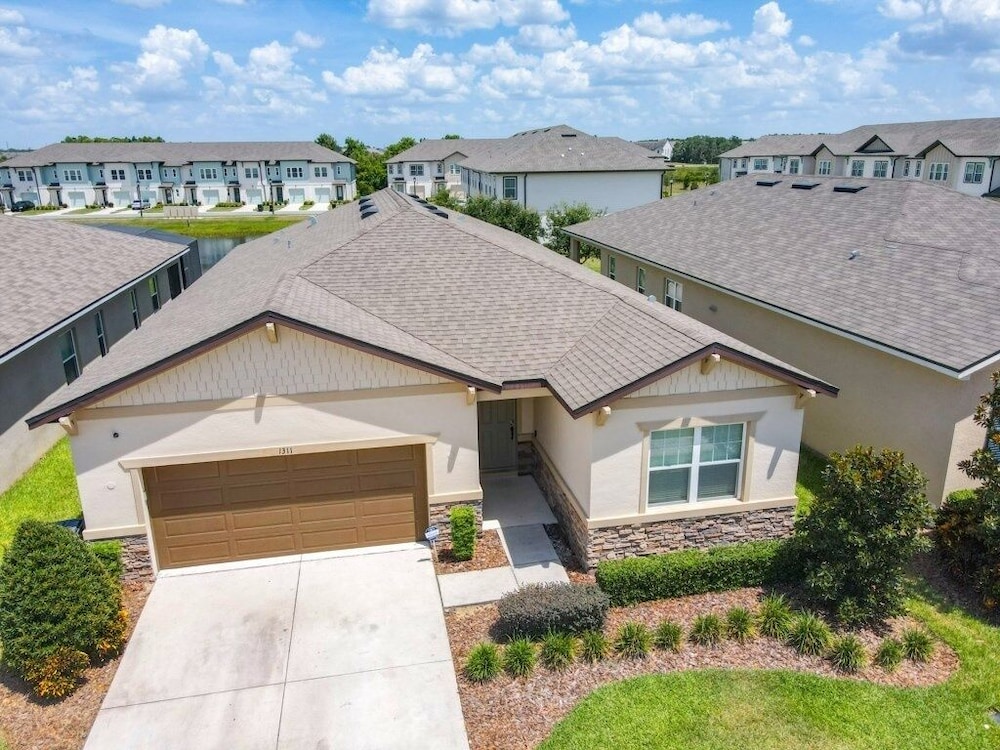 New! Luxury @ Championsgate! 3 Bedroom Home view 4