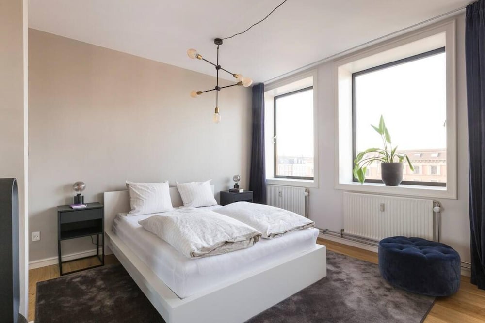 102m2 Scandinavian Design Prime Location Prof Cleaning