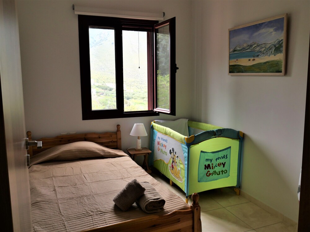 ALONI cottage view 2