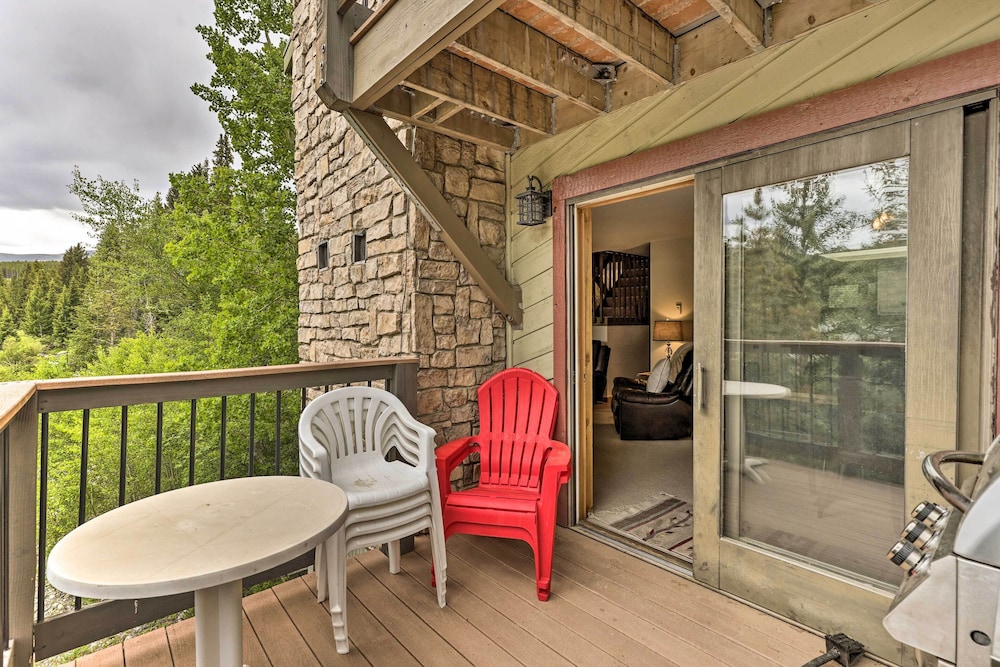 Walk to Ski Lift: Breckenridge Retreat w/ 2 Decks! view 5