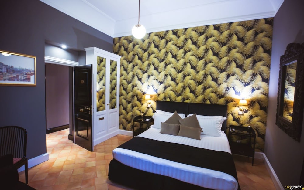 Parrasio Hotel