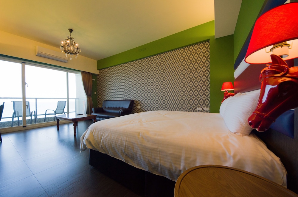 White Spray B&B