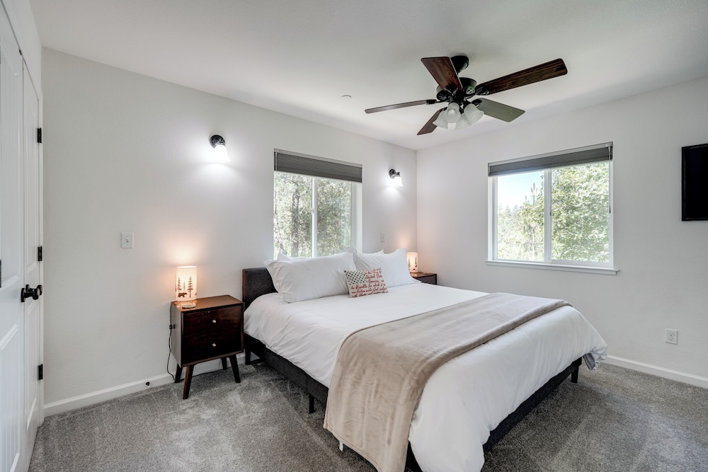 Walk to Dtwn: Charming Family Cabin in Twain Harte
