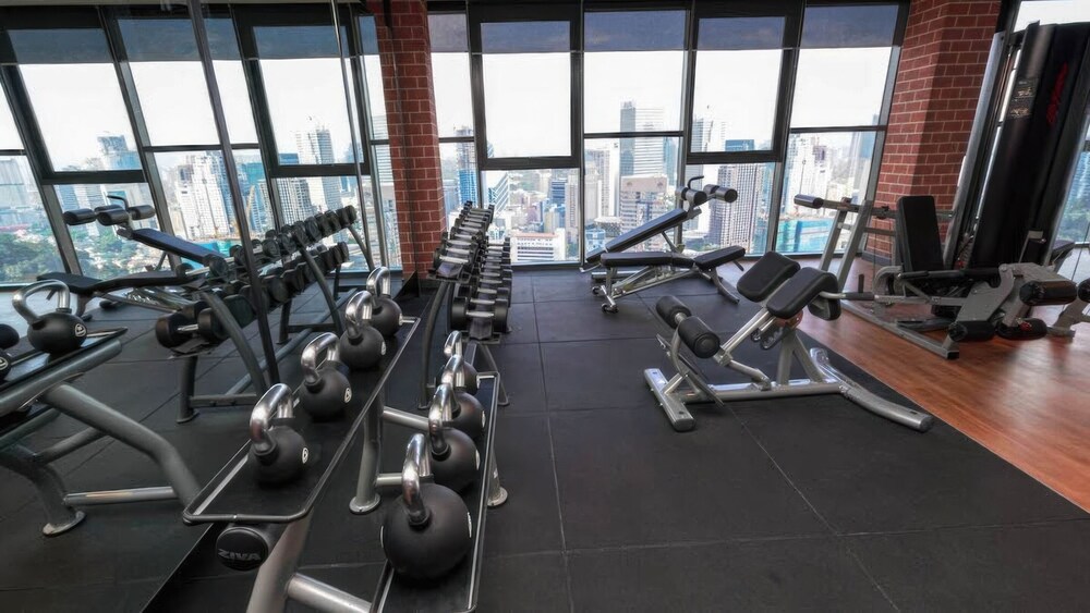 Jalan Ceylonz Suites KL