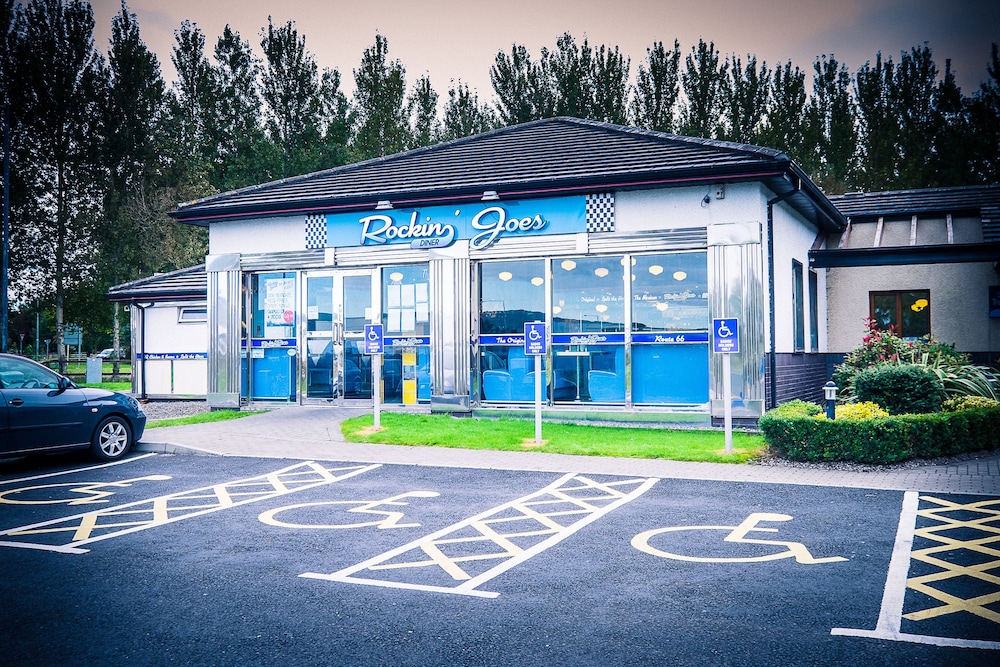Limerick Vacations - Travelodge Hotel Limerick Ennis Road - Property Image 5