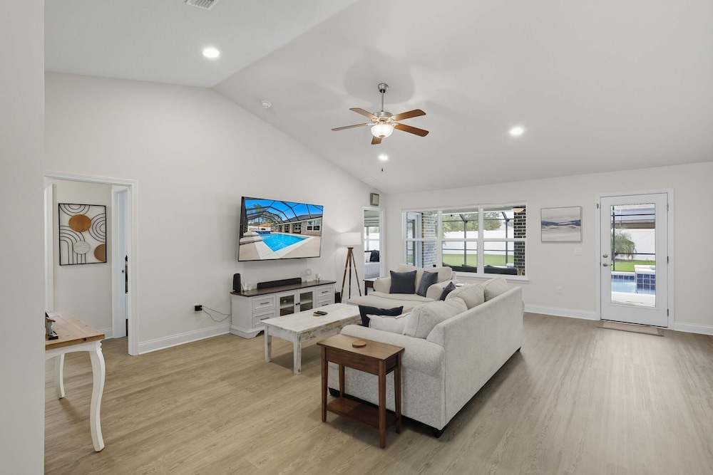 Modern 4BR Retreat Near Beach Heated Pool