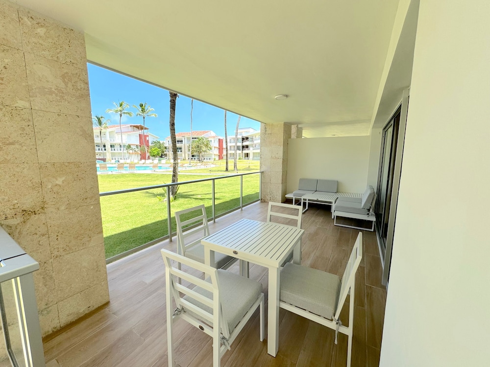 Playa Palmera Beach Front Apartments