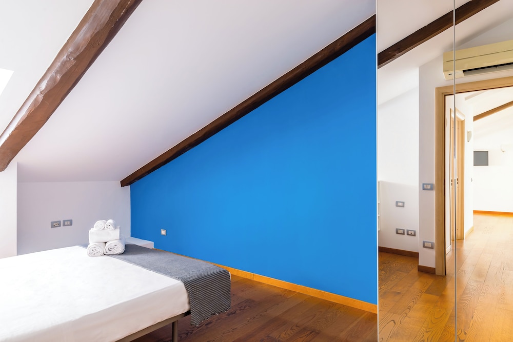 Attico al Duomo by Napoliapartments