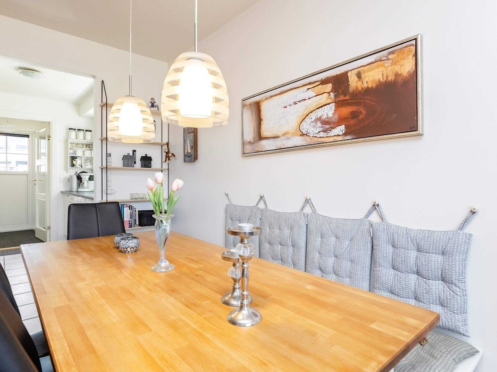6 Person Holiday Home in Blavand view 2