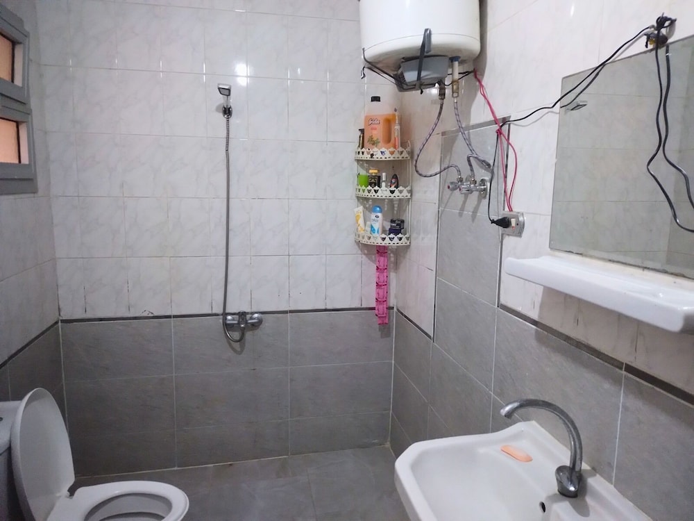 Gadou 2BR Apt w Kitchen Balcony - Port Said