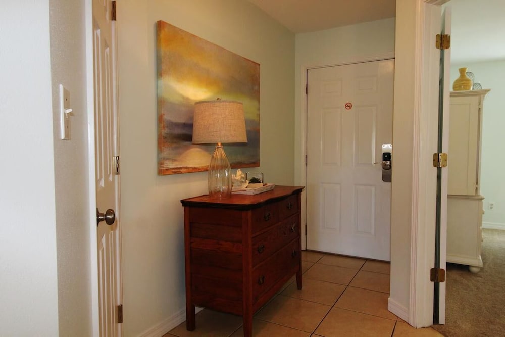Seascape Lakefront Villas 124