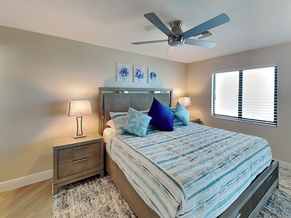 Seaside 5 by Distinctive Beach Rentals