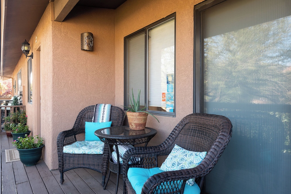 Whispering Creek B&B