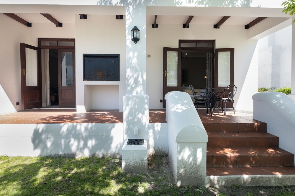 Winelands Golf Lodges at De Zalze