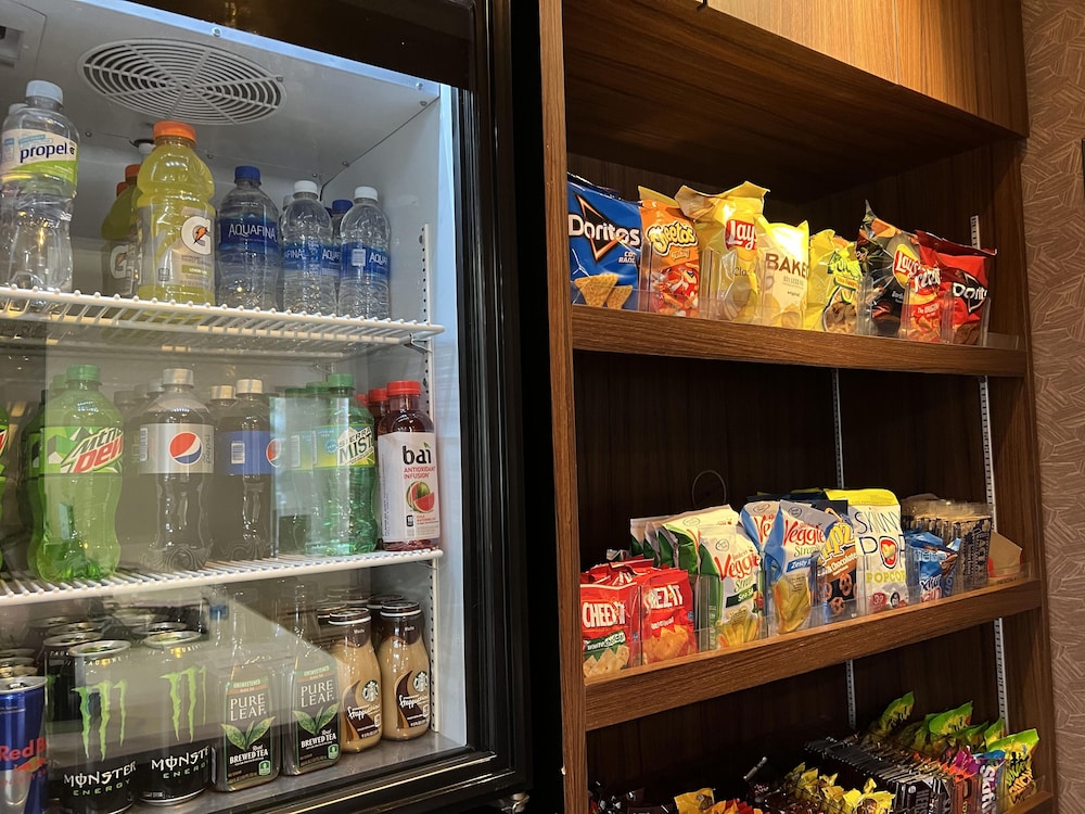 Mount Pleasant Vacations - Fairfield by Marriott Mt Pleasant - Property Image 9