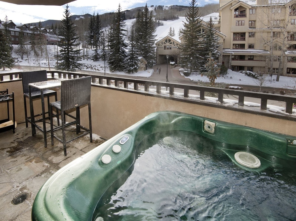 Contemporary 3 Bedroom Ski In, Ski Out Condo in the Heart of Beaver Creek Village