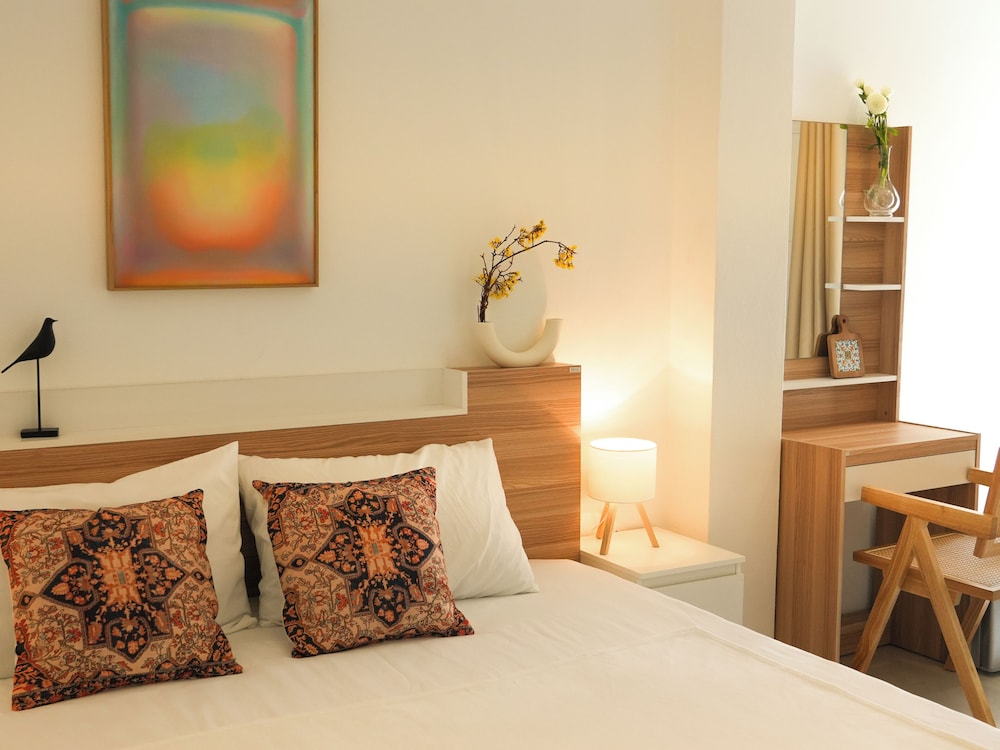 PLACE HOTEL
