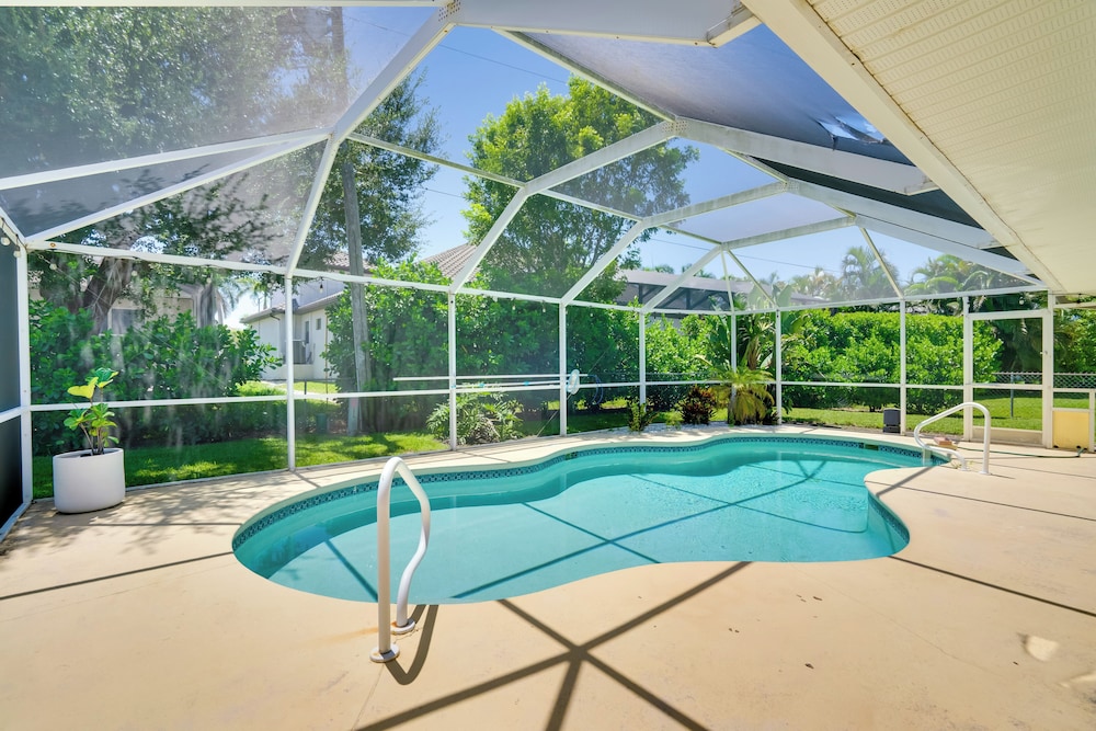 Heated Saltwater Pool < 2 Mi to Yacht Club Beach!