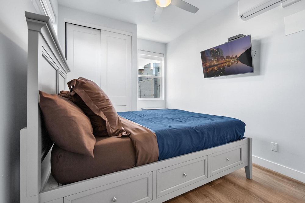 Rent Mission Beach 3Br Combo Top 2 Units