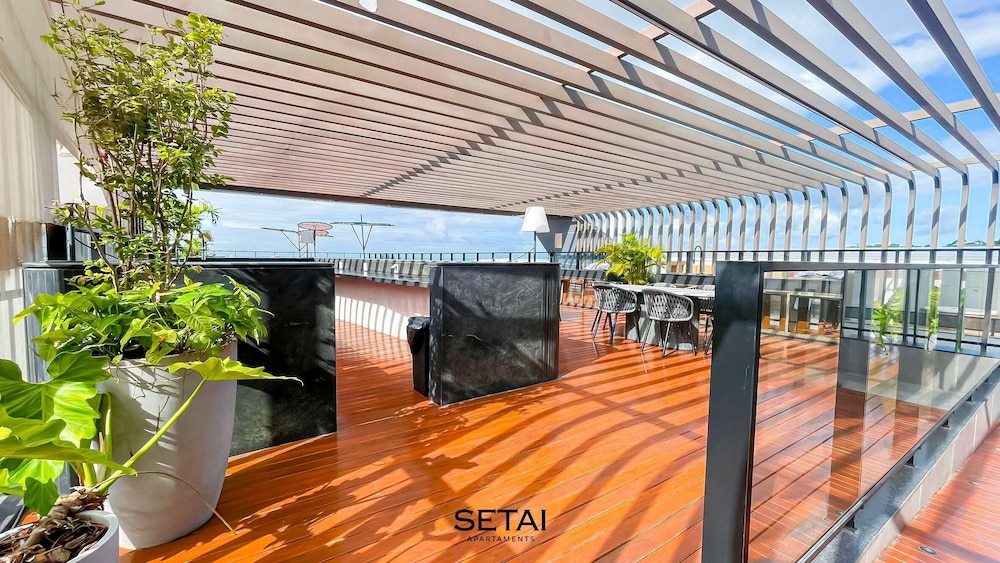 Edition - by Setai Apartaments