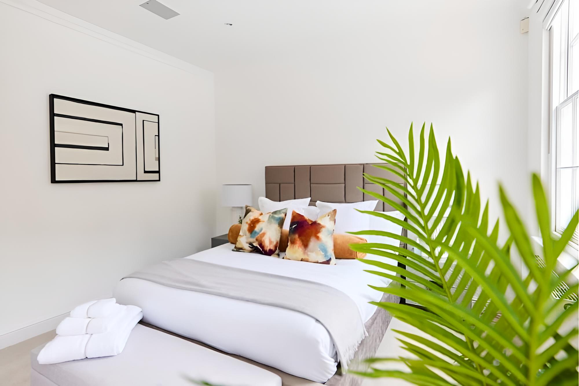 The Kensington Chelsea Escape - Stunning 5bdr With Patio Terrace
