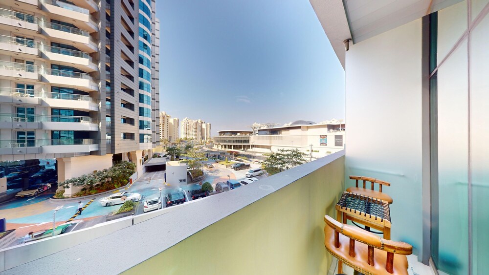 Palm Jumeirah - Seven Palm 245