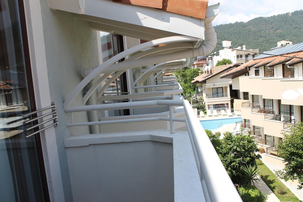 Ida Hotel - Image 6