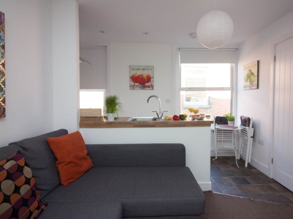 Beddoe Apartments