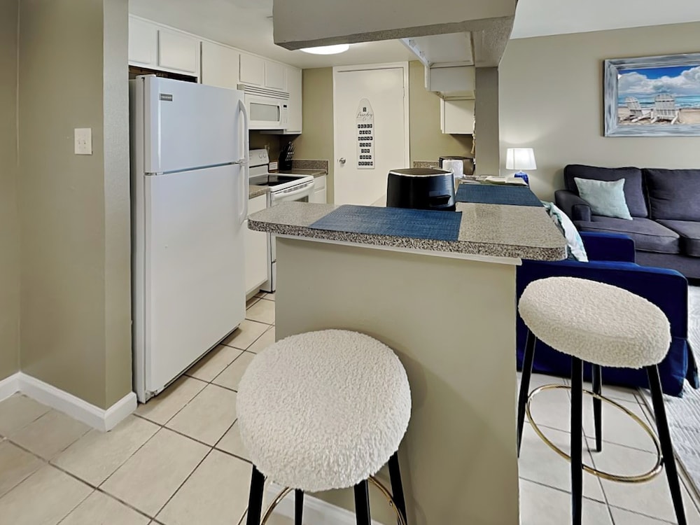 Babe's Place by Ryson Vacation Rentals