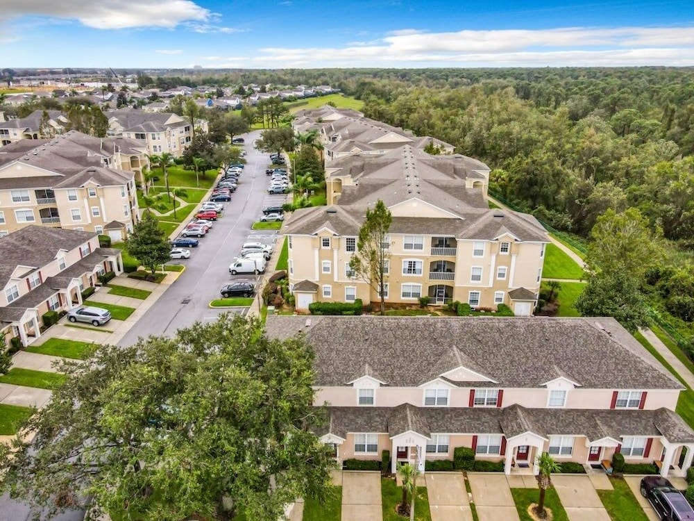 Windsor Palms Townhome W/private Pool Near Disney 3 Bedroom Townhouse