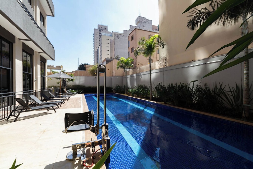 Apto em Pinheiros c Piscina Academia e Smartlock
