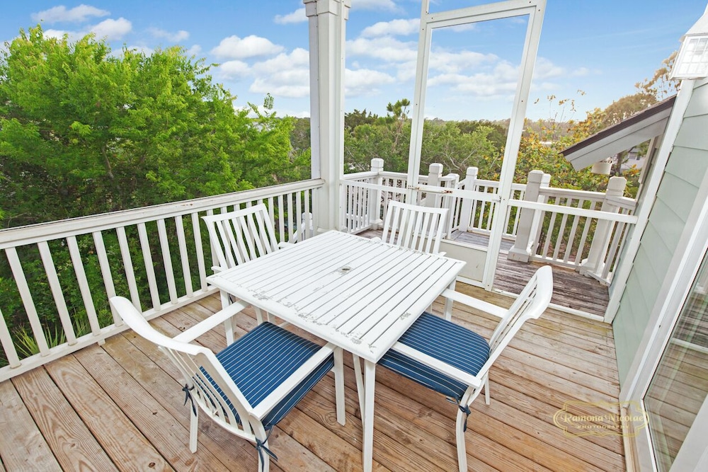 Lachicotte Vacation Rentals