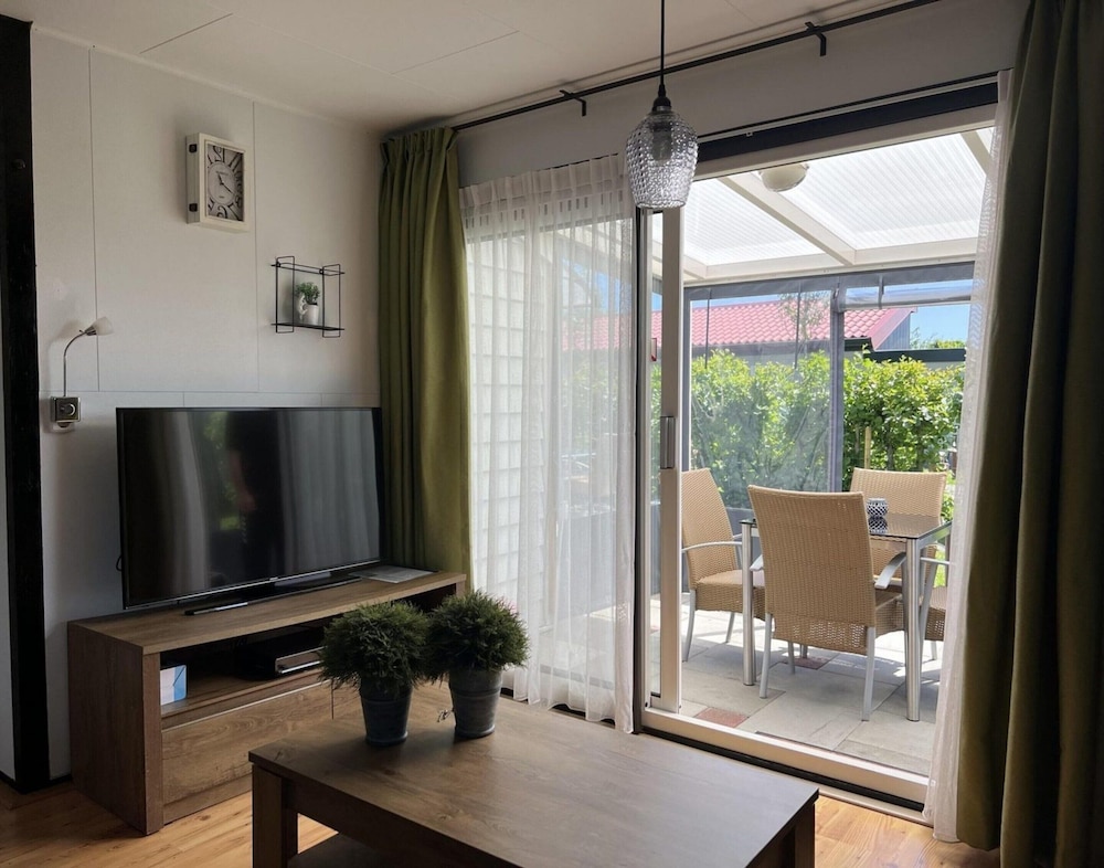 Comfortable Bungalow for 4 People