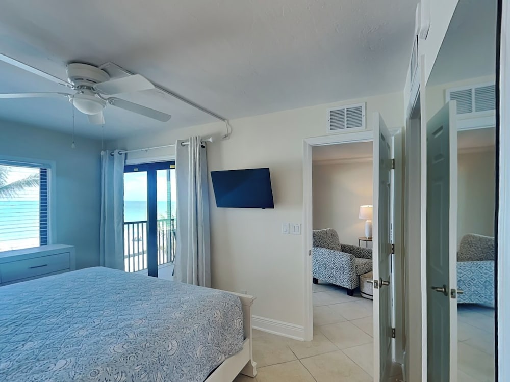 Seaside 2 by Distinctive Beach Rentals