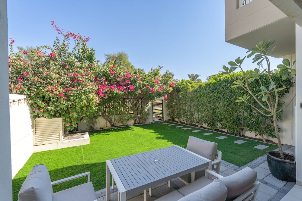 Elegant Villa Escape Perfect for Families