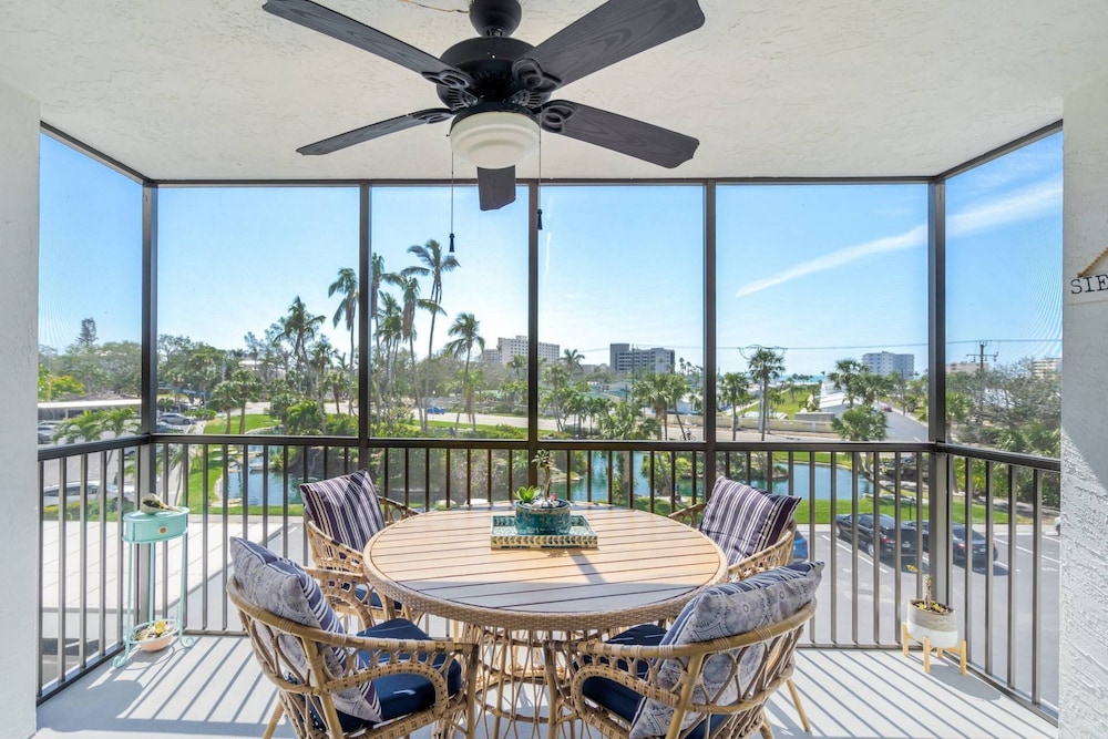 Harbor Towers Ocean View Escape