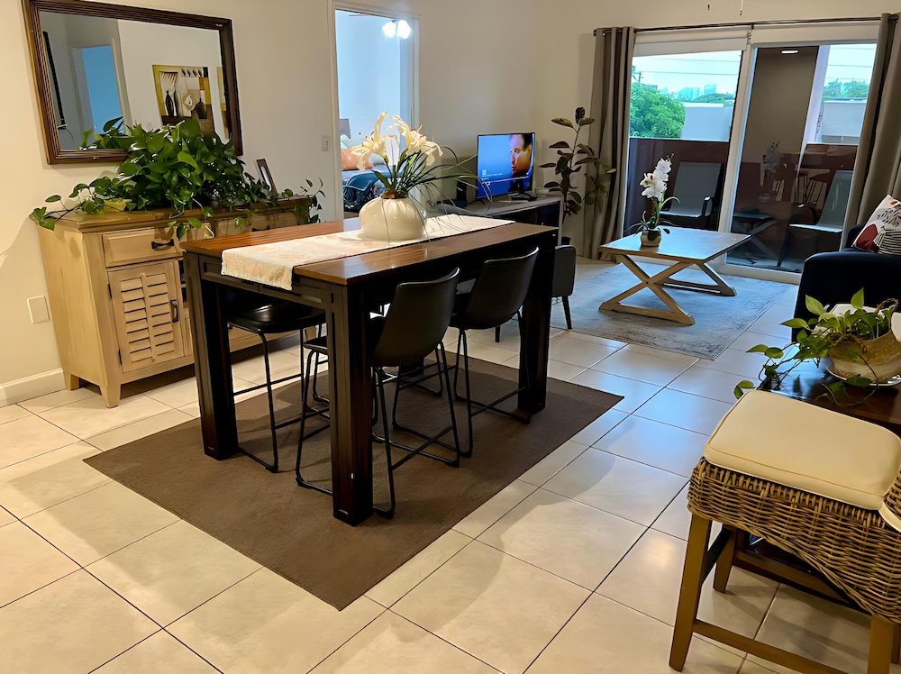 I Love It Coral Way Apartments